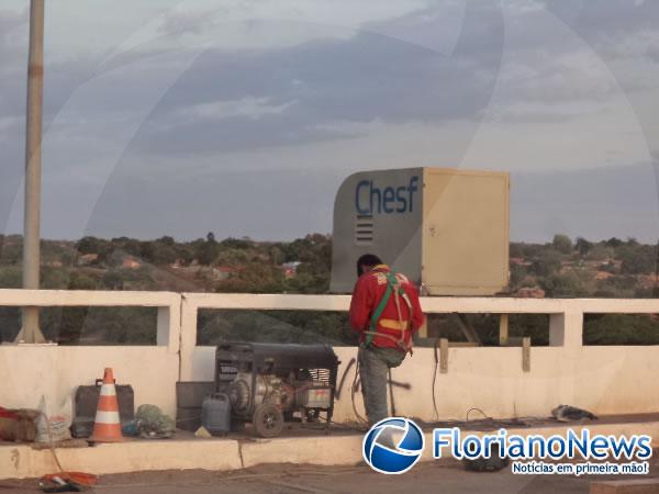 CHESF realiza medição da água no Rio Parnaíba em Floriano.(Imagem:FlorianoNews)