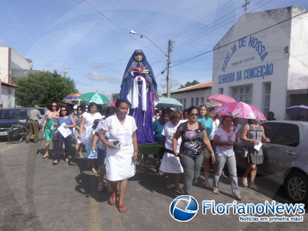 Mulheres unem suas dores às de Maria na Procissão das Dores.(Imagem:FlorianoNews)