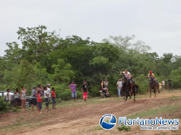 Vaquejada natalina agitou a tarde de sábado em Barão de Grajaú.(Imagem:FlorianoNews)