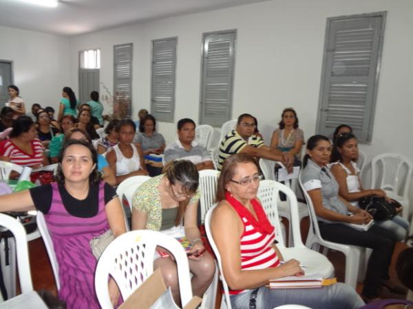 SEDUC orienta gestores sobre PDE Interativo e Prêmio Gestão Escolar.(Imagem:FlorianoNews)