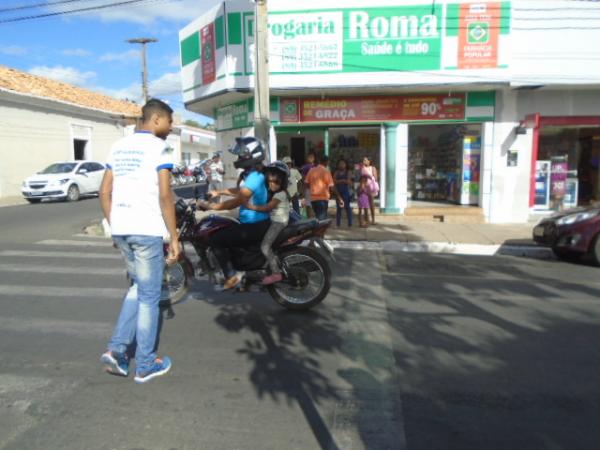 Reportagem flagra desrespeito a pedestres no trânsito de Floriano.(Imagem:FlorianoNews)