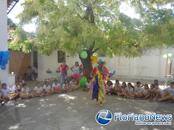 Escola Mega de Floriano realiza manhã recreativa para alunos.(Imagem:FlorianoNews)