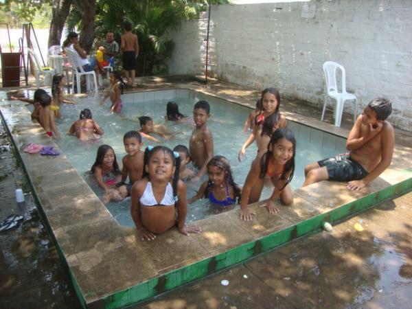 Banho de Piscina da Criançada no Clube dos Professores(Imagem:redação)