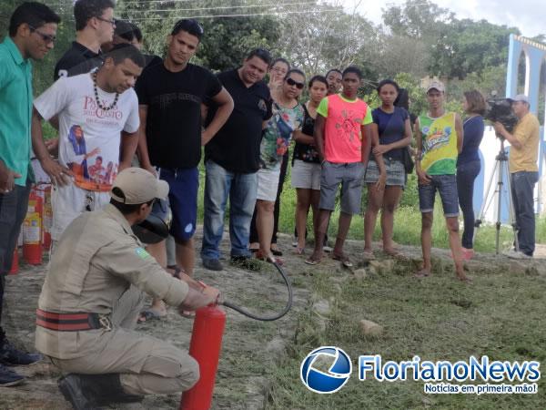 Bombeiros realizaram treinamento com equipe técnica e elenco da Paixão de Cristo.(Imagem:FlorianoNews)