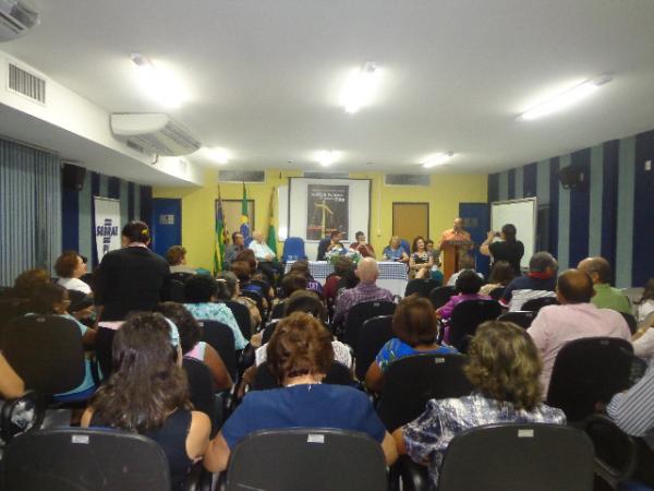 Escritor lança obra sobre Justiça Política e Virtude Ética em Floriano.(Imagem:FlorianoNews)