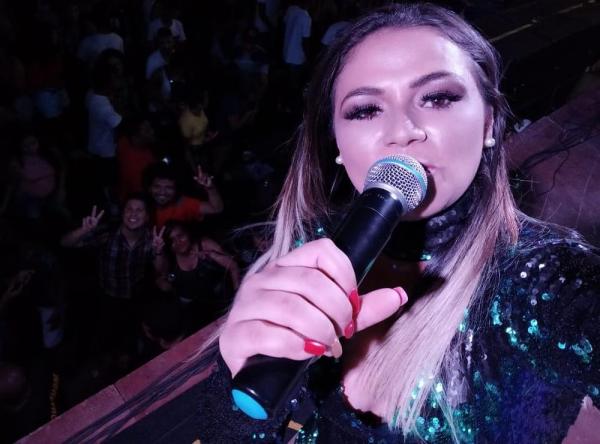 Selfie tirada pela cantora Andreia Ribeiro momentos antes de passar mal(Imagem:Divulgação)