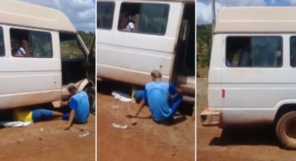 Motorista e aluno consertam van escolar em Miguel Alves.(Imagem:Arquivo pessoal)