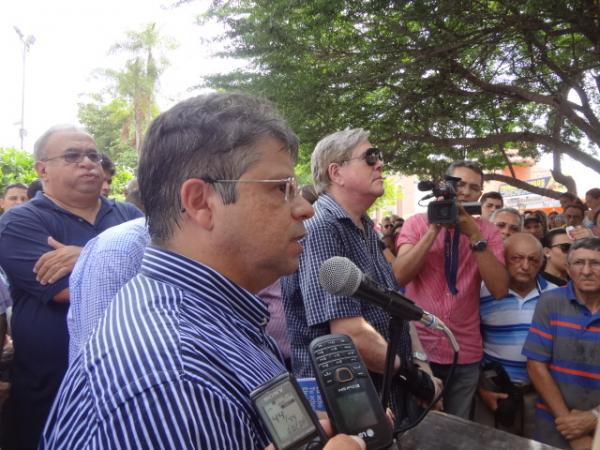Governador doará terras do bairro Cajueiro II.(Imagem:FlorianoNews)