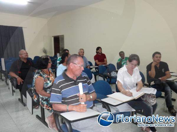 Assembleia extraordinária aprovou 10 Artigos do Estatuto do CONSAMF.(Imagem:FlorianoNews)