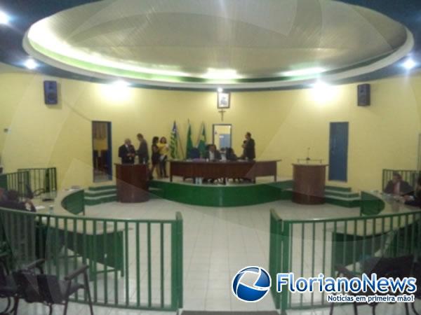 Vereadores reprovam Requerimento na Câmara Municipal de Floriano.(Imagem:FlorianoNews)
