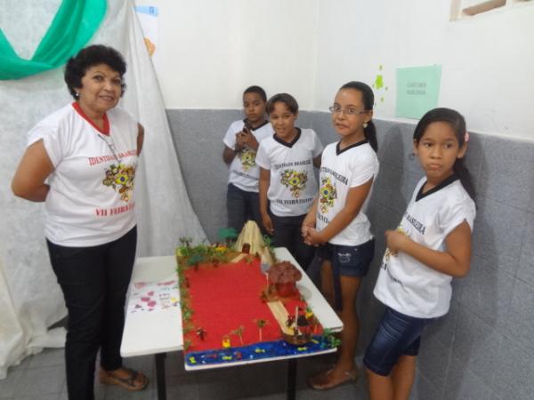 Escola Menino Jesus de Praga realizou Feira de Conhecimento.(Imagem:FlorianoNews)