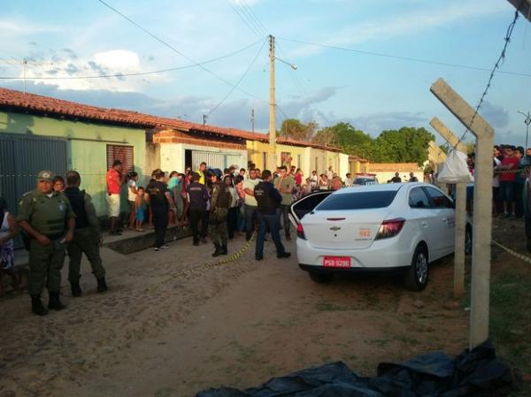 Taxista é assassinado na Zona Norte.(Imagem:Ellyo Teixeira / G1)
