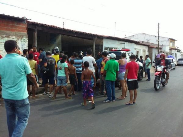 Caso chamou atenção dos moradores do bairro São Joaquim.(Imagem:Fernando Brito/G1)