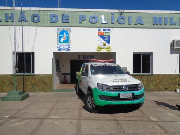 Polícia encontra depósito de produtos roubados no bairro Bom Lugar.(Imagem:FlorianoNews)