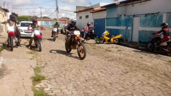 Motociclistas participam da Trilha dos Mecânicos em Floriano.(Imagem:FlorianoNews)