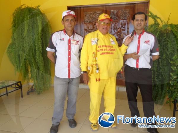 Cajueiro Motos faz doação de cestas básicas a convento de Floriano.(Imagem:FlorianoNews)