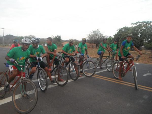 Corrida Ciclista e Pedestre reuniu atletas na localidade Pequi.(Imagem:FlorianoNews)