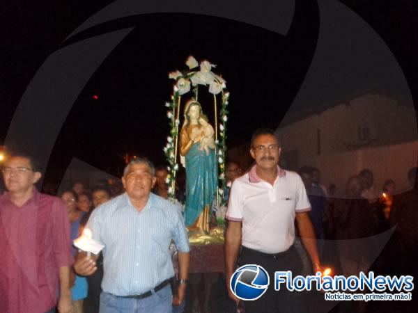 Procissão e missa encerraram os festejos de Nossa Senhora das Graças em Floriano.(Imagem:FlorianoNews)