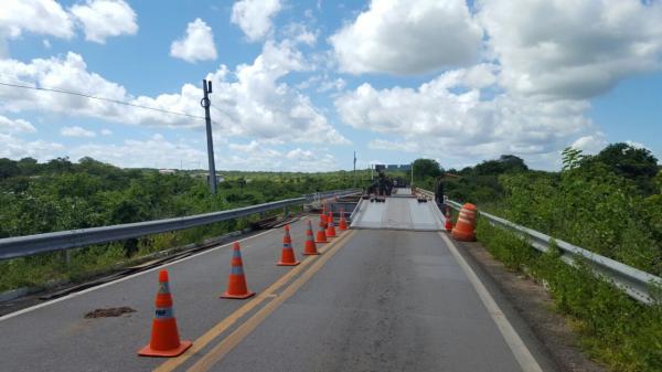 Estrutura provisória da Ponte do Retiro passa por reparos.(Imagem:PRF)