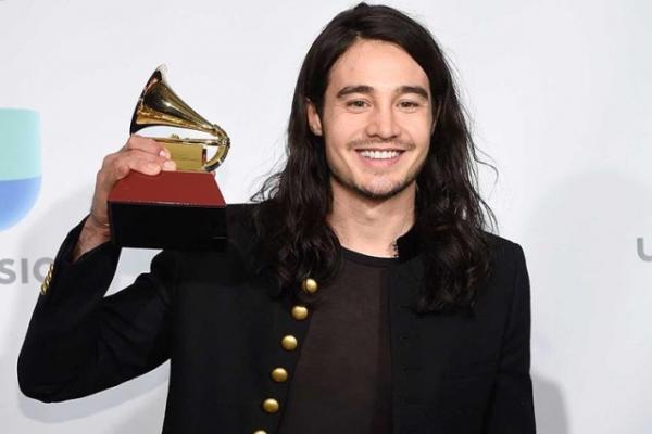  Tiago Iorc levou o Grammy Latino de melhor álbum pop contemporâneo em língua portuguesa.(Imagem:Kevin Winte)