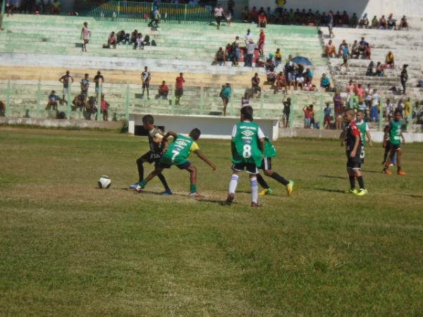 Observador técnico do Vasco da Gama avalia novos talentos do futebol em Floriano.(Imagem:FlorianoNews)