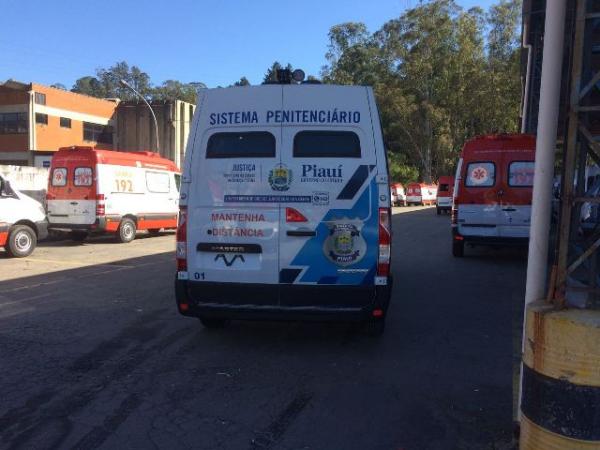 Nova viatura dará agilidade no transporte de presos, afirma gerente da Penitenciária de Floriano.(Imagem:FlorianoNews)