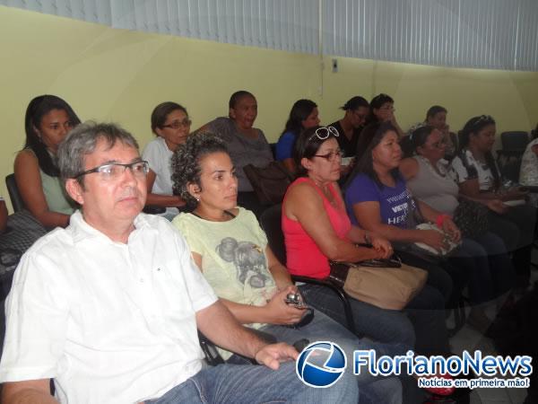 Assembleia geral debateu segundo turno dos professores de Floriano.(Imagem:FlorianoNews)