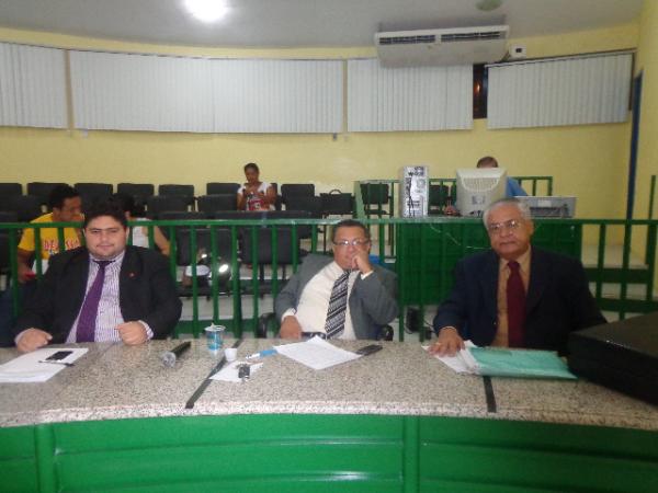 Vereadores André Melo (PT), Carlos Antônio (PRTB) e José Leão (PSD).(Imagem:FlorianoNews)