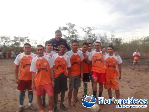 Rally e partida de futebol agitaram povoado Barreiro. (Imagem:FlorianoNews)