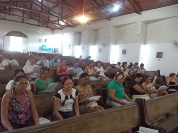 Equipes de liturgia participam de curso de formação em Floriano.(Imagem:FlorianoNews)