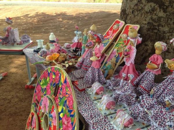 Prefeito participa do encerramento do curso de artesanato na comunidade Buqueirão.(Imagem:Secom)