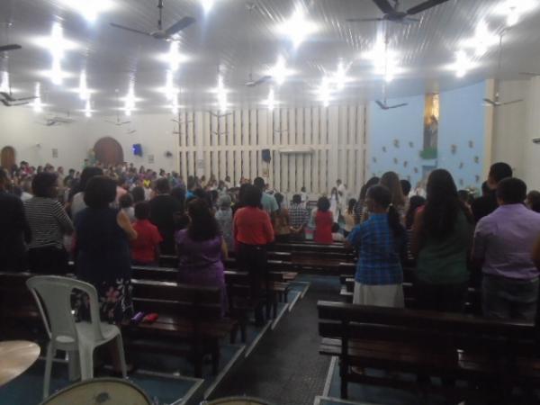 Missa igreja de Nossa Senhora das Graças(Imagem:FlorianoNews)