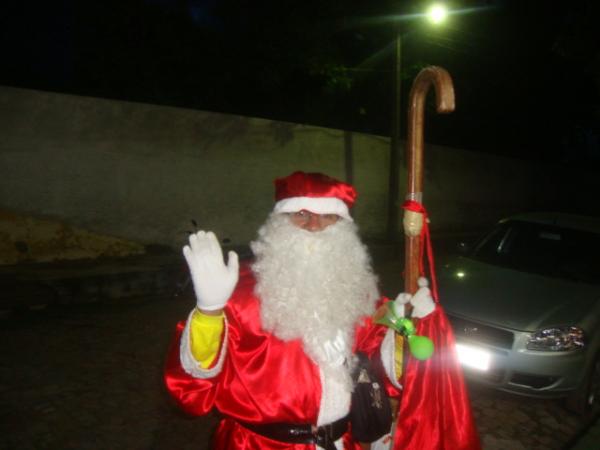 Em Floriano: Papai Noel para a entidade Allan Kardec(Imagem:redaçao)