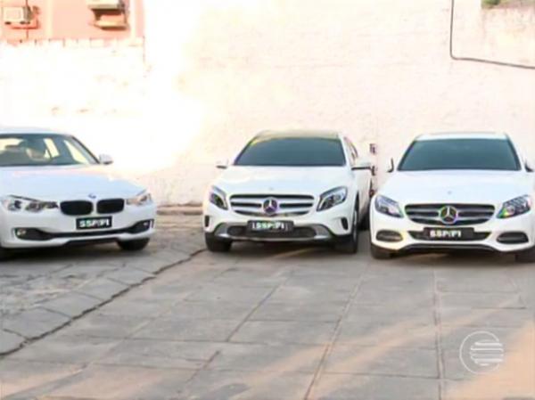 Carros de luxo eram vendidos por até R$ 30 mil.(Imagem: Reprodução/Tv Clube)