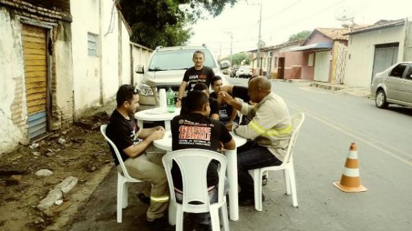 Servidores de Floriano fazem paralisação de 24h contra privatização da Eletrobras.(Imagem:FlorianoNews)