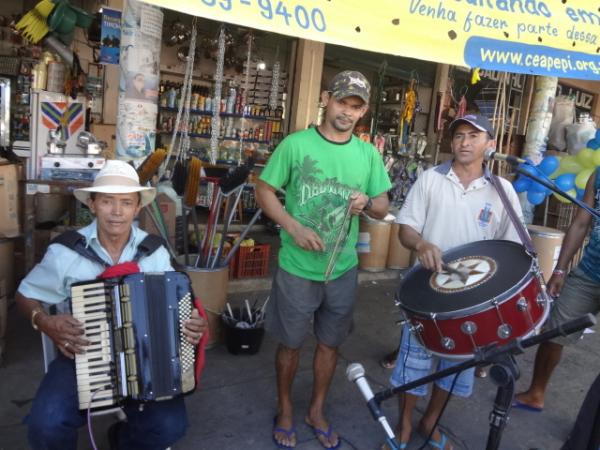 Sanfoneiros animaram o Mercado Público Central de Floriano.(Imagem:FlorianoNews)