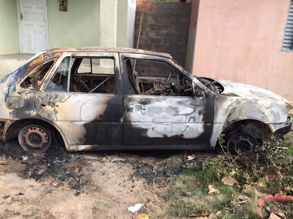 Polícia prende suspeito de incendiar carro de vereador em Palmeira do Piauí.(Imagem:Divulgação)
