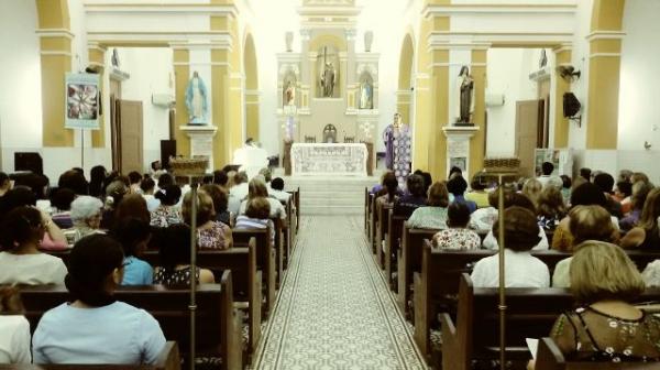 Missas da Quarta-feira de Cinzas marcam o início da Quaresma em Floriano.(Imagem:FlorianoNews)