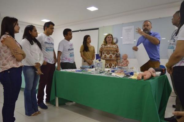 Francisco Costa conhece curso oferecido aos profissionais de saúde de Floriano.(Imagem:Assessoria)