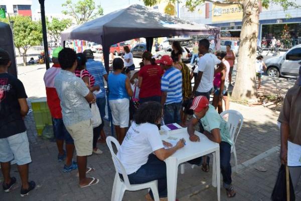 CTA realiza ação para lembrar o Dia Mundial de Luta contra a AIDS.(Imagem:FlorianoNews)