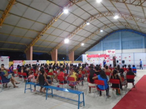 Escola Municipal José Francisco Dutra realiza festa em homenagem às mães.(Imagem:FlorianoNews)