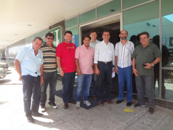 Superintendente da Codevasf visitou obras de esgotamento sanitário em Floriano.(Imagem:FlorianoNews)