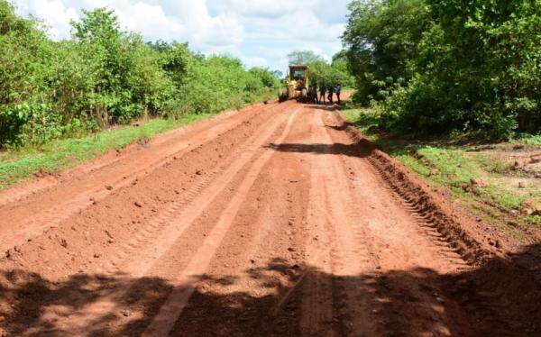 Infraestrutura atua na recuperação da estrada do Tabuleiro do Mato(Imagem:Secom)