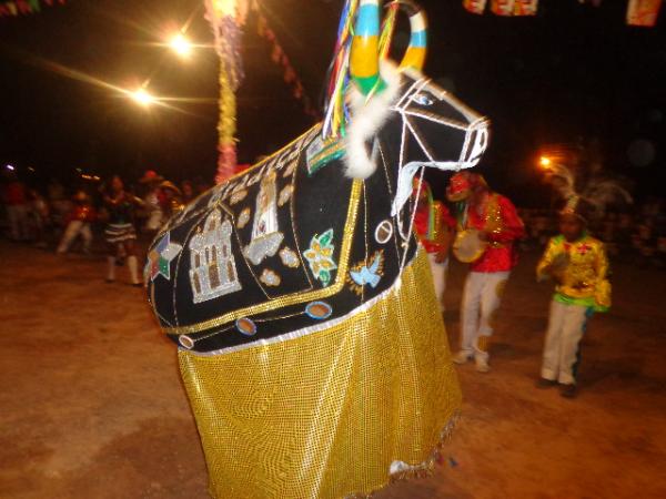 Morte do boi é celebrada em clima de festa junina em Floriano.(Imagem:FlorianoNews)