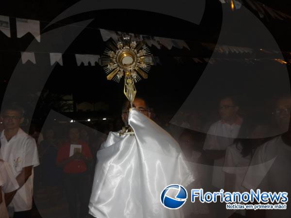 Missa marca encerramento do 13º Cerco de Jericó na Paróquia Nossa Senhora das Graças.(Imagem:FlorianoNews)