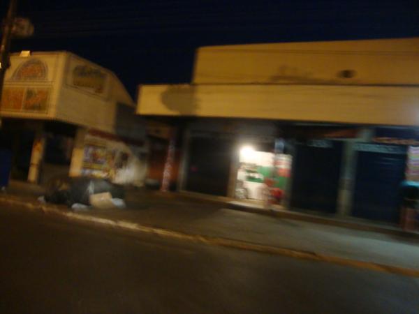 Lanchonete abrindo as 5h da manhã no Mercado Central (Imagem:Amarelinho)