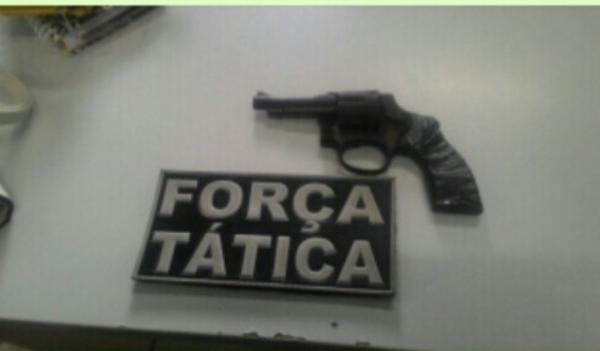 Menor é apreendido com revólver calibre 32 em Floriano.(Imagem:Força Tática)