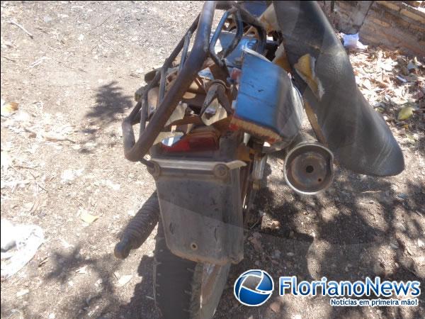 Moto sem placa.(Imagem:FlorianoNews)