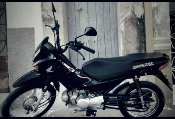 Motocicleta é roubada no bairro Sambaíba e proprietária apela para rede social.(Imagem:Reprodução)