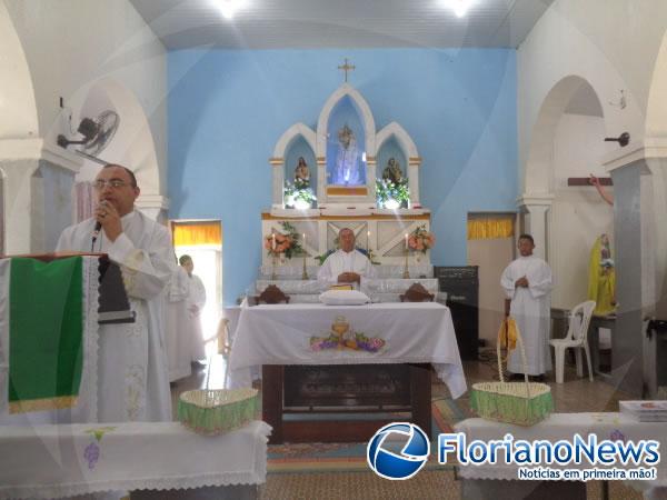 Programação da XXIII Festa do Vaqueiro na cidade de Nazaré do Piauí reinicia com missa.(Imagem:FlorianoNews)